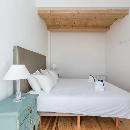 Olivia Sto Ildefonso - 5 Apartment