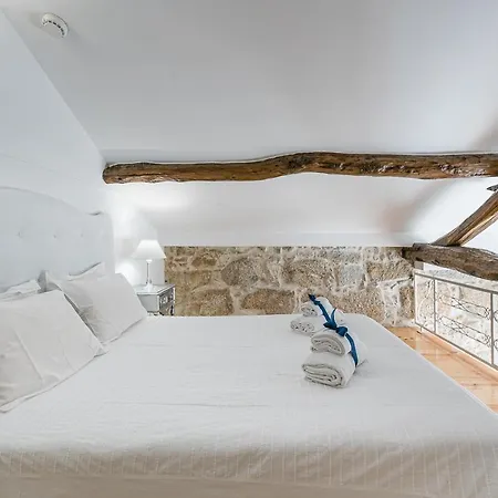 Olivia Sto Ildefonso - 5 Apartment